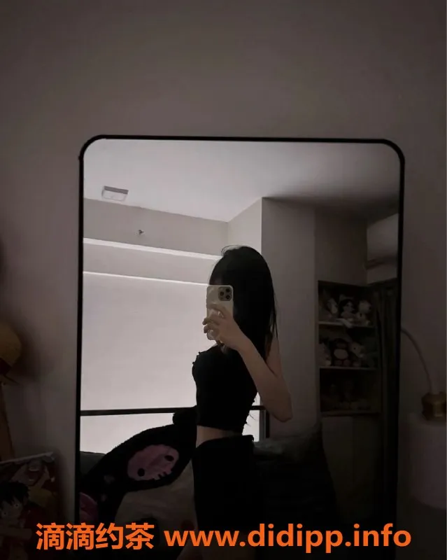 杭州楼凤-拱墅小玉，800元享御姐舌吻服务