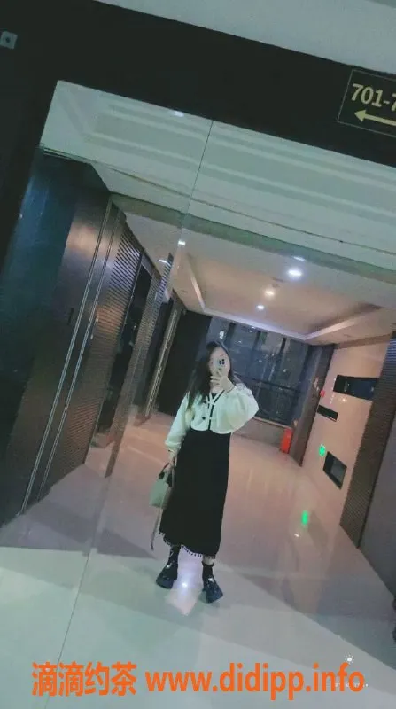 成都楼凤-武侯区少妇车#葡萄，5P/7PP服务超赞！