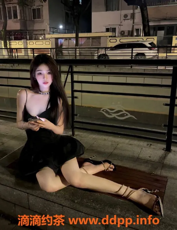 广州楼凤-天河倪倪，课费2500，夜场6000值得试试！