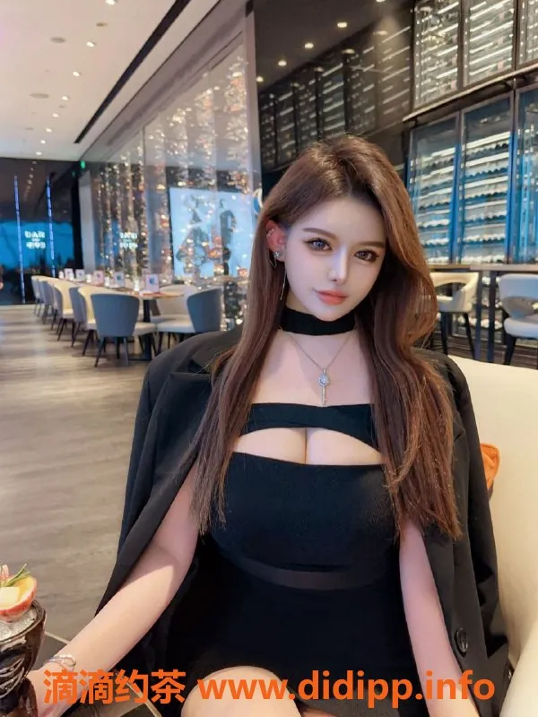 杭州楼凤-拱墅嫩妹瑟琳娜，1100元起享舌吻工兵服务