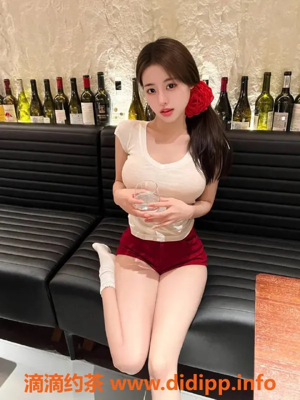 广州楼凤-天河允恩老师，1400元私教价