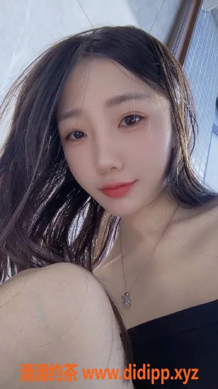 广州楼凤-黄埔御姐乐乐，享大长腿鸳鸯浴服务