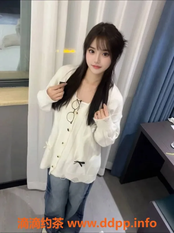 广州楼凤-白云郑大钱，嫩妹大胸8P鸳鸯浴等你来体验