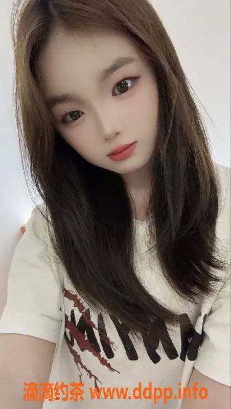 广州楼凤-天河嫩妹容宝，7P舌吻服务等你来体验！