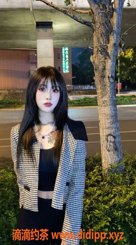 成都楼凤-成都莹莹，萝莉学妹，超赞服务体验