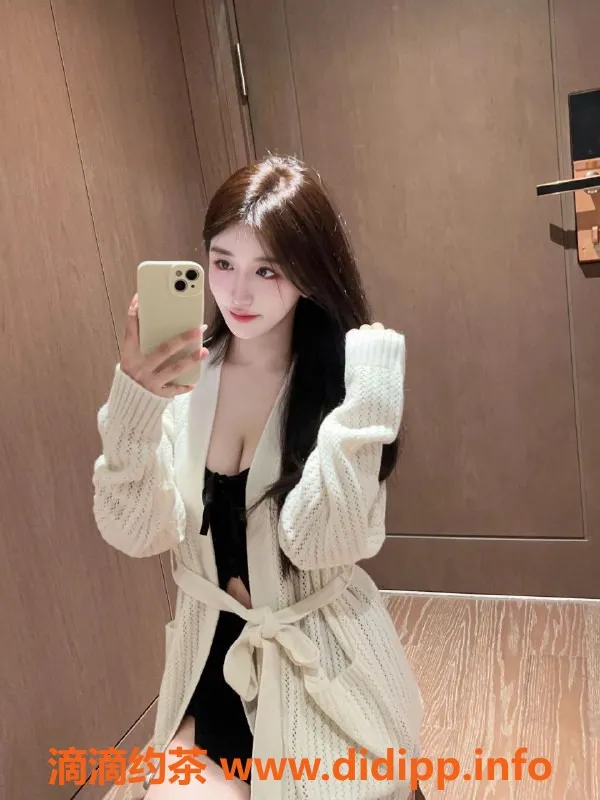 广州楼凤-天河颖儿，24岁165cm，茶水费550，36C诱惑