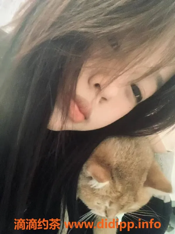 长沙楼凤-雨花区雪儿，158cm 18岁，6p体验等你来！