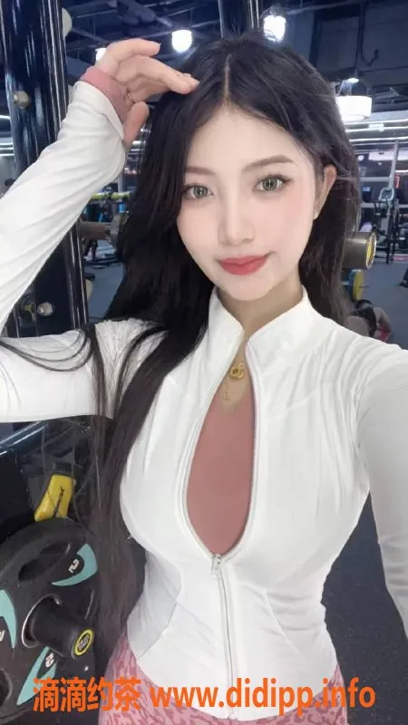 福州楼凤-台江区米粒：25岁D+美少女，800P入场