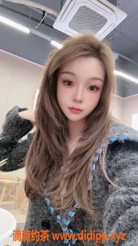 成都楼凤-锦江区不眠学姐，颜值超高，700起服务