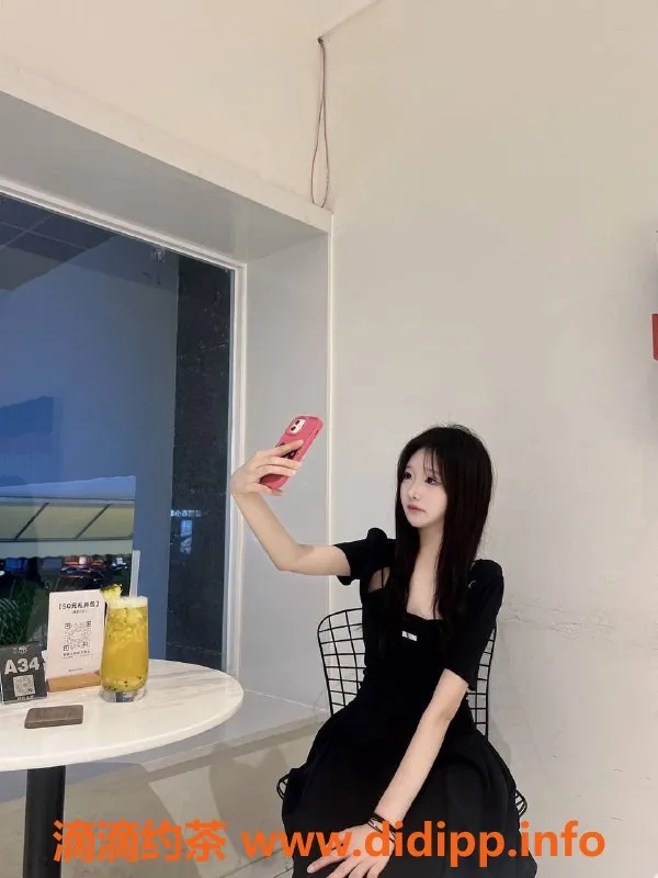 杭州楼凤资源信息,拱墅嫩妹小沫，69互舔服务超赞