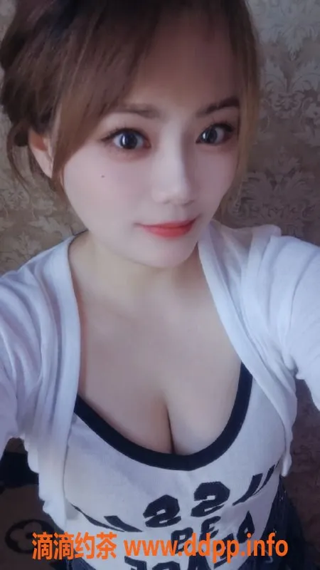 南昌楼凤-小陀螺：158cm，48kg，26岁女神专享服务