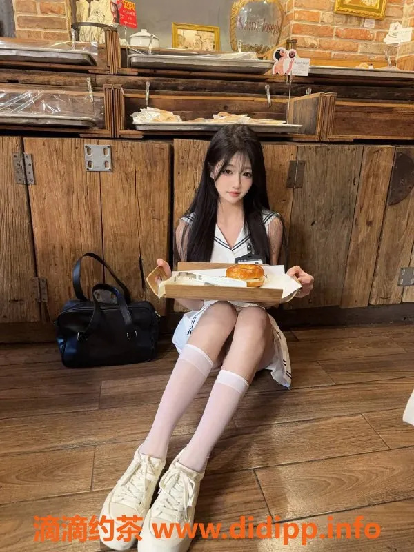 深圳楼凤-福田喏汐，热情学生妹，45分钟仅1200元