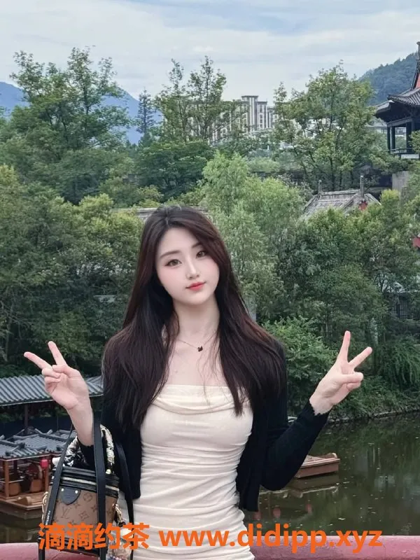 广州楼凤-佛山金沙洲杜老师蛇吻，600起享服务