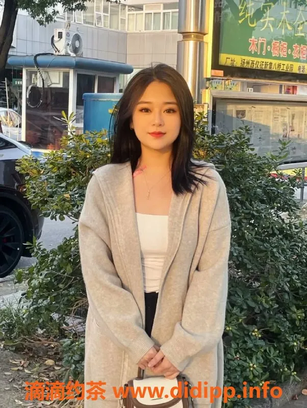 广州楼凤-佛山金沙洲苏老师蛇吻，600起服务