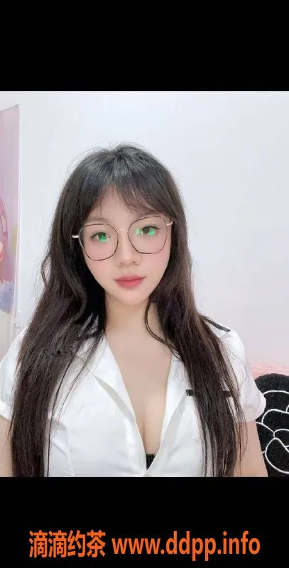 郑州楼凤-金水区25岁雪儿，160cm，52kg，平价服务