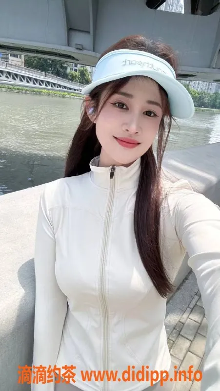 上海楼凤资源信息,静安岩岩，课程1400p，服务超赞！