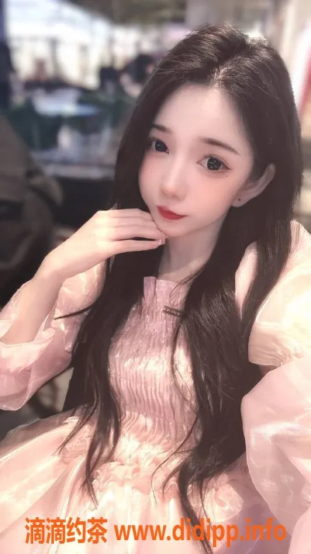 上海楼凤资源信息,饱饱—杨浦热忱小姐姐，21岁，身高163，44kg