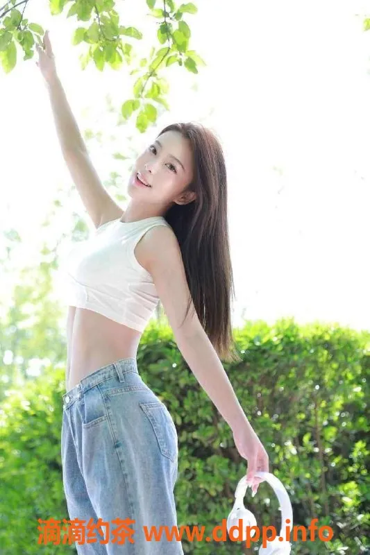 北京楼凤-朝阳小渔，清纯校花兼职，2000元服务