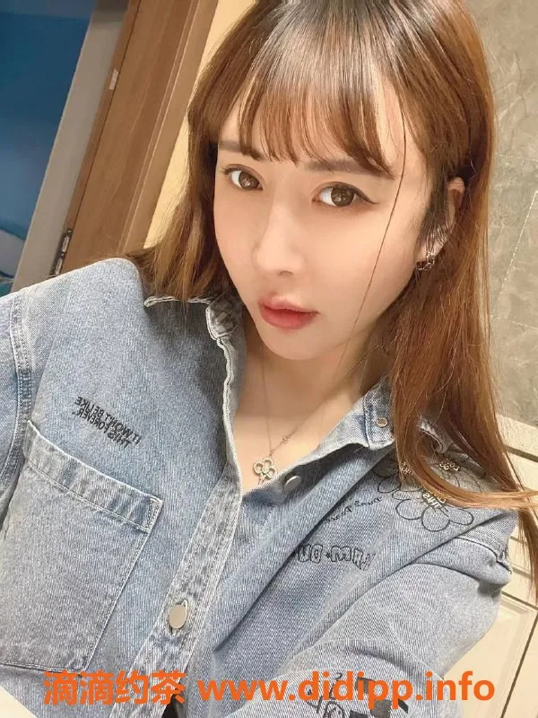 广州楼凤资源信息,广州天河小V，800元起，蛇吻服务等你体验