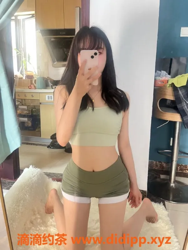 广州楼凤-天河御姐朵朵，18P超值舌吻服务