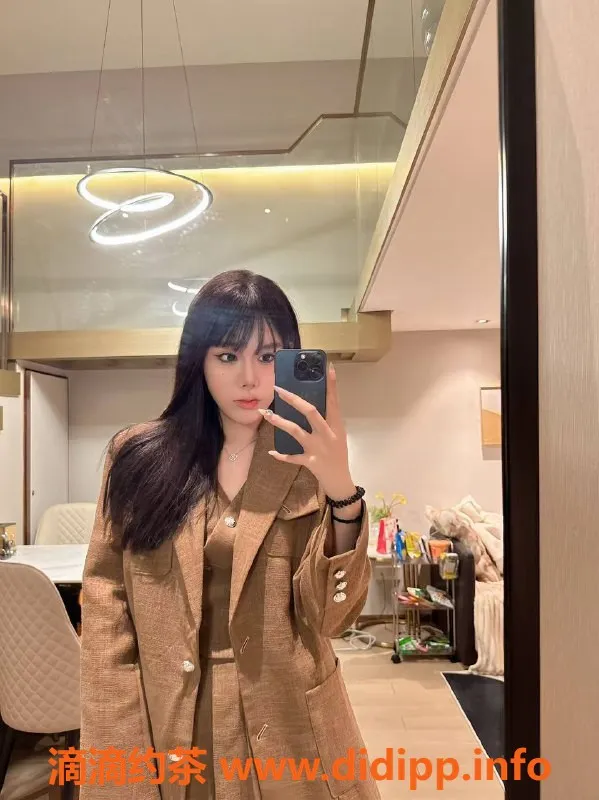 杭州楼凤-小婷，172cm超美甜蜜，服务多样只需1200元