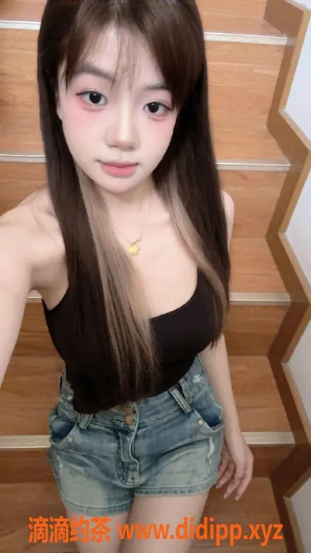 广州楼凤-天河嫩妹小甜甜，800元一次，视频验证