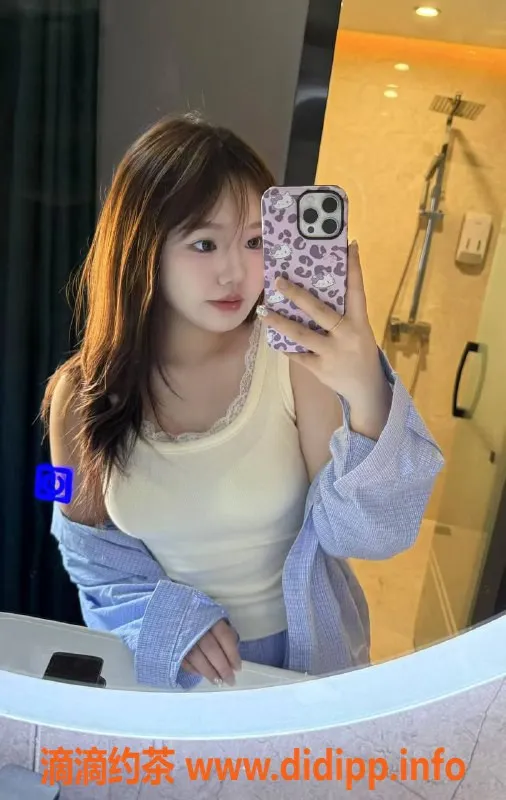 长沙楼凤-岳麓区水蜜桃，159cm 18岁 500元服务