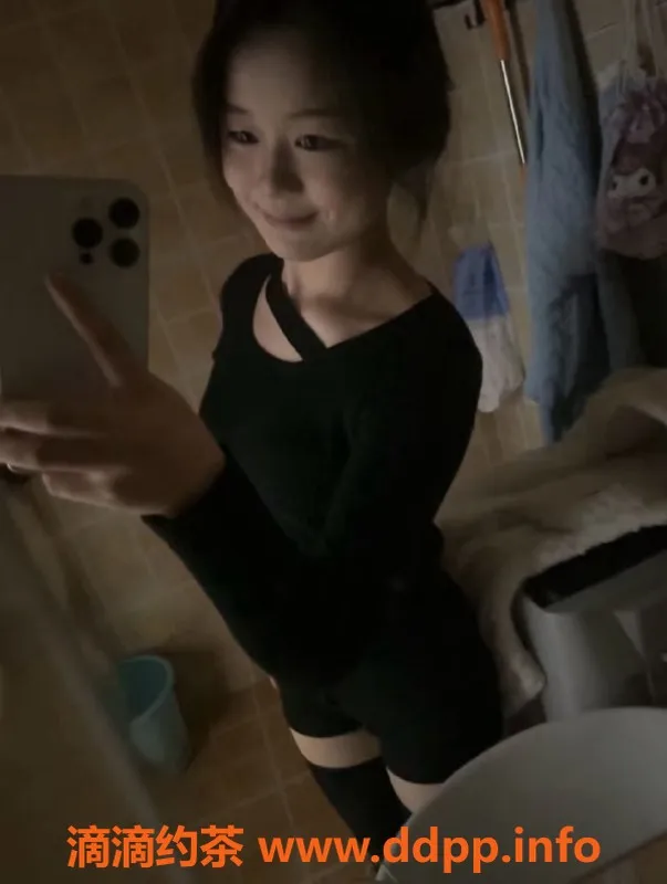 成都楼凤资源信息,成华区兰兰，17岁160cm，女友感服务超赞！