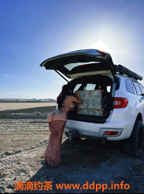 广州楼凤-广州海珠邪恶老师，1800起停车服务