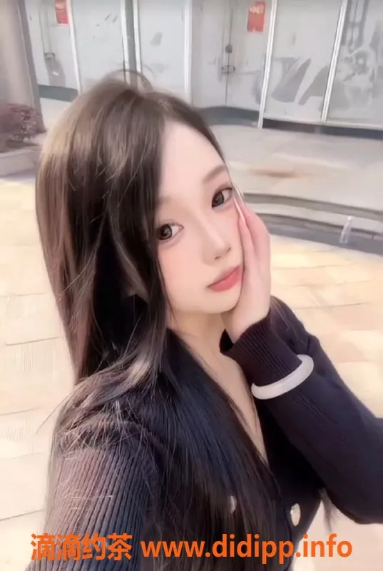 广州楼凤-天河嫩妹安琪儿，8P鸳鸯浴等你体验