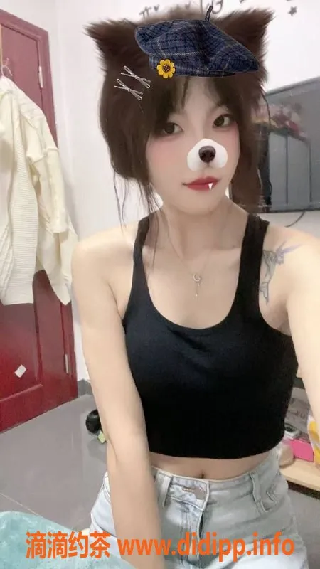 成都楼凤-成都小玉，168cm嫩妹，身材雪白，优惠价8p