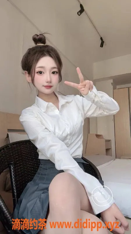 东莞楼凤-东城小雪，900元起，绝佳服务体验