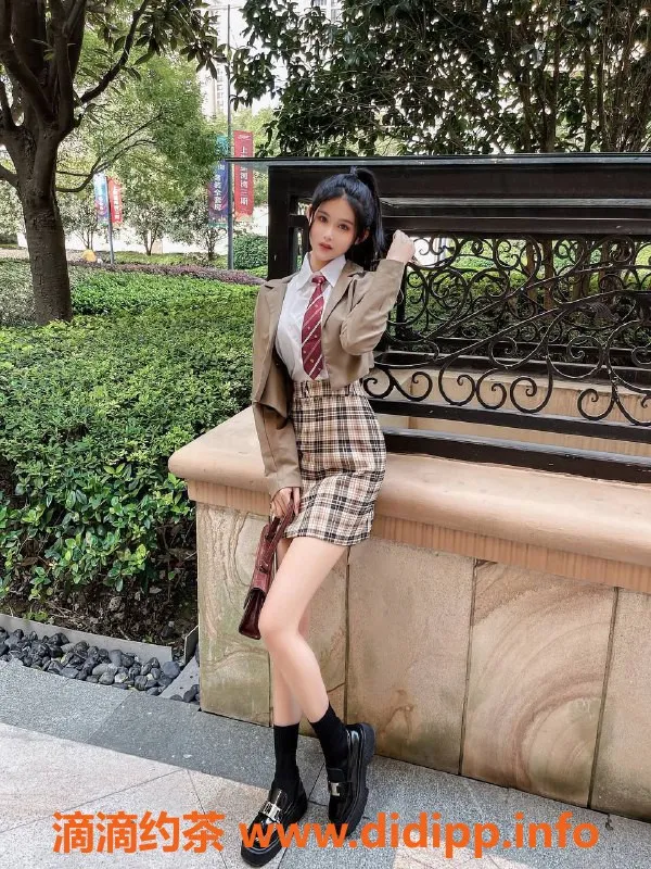 东莞楼凤-年轻性感模特，身材火辣，服务超棒！