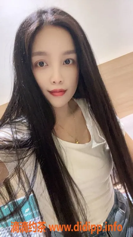 广州楼凤-白云美月，视频验证，400元/次服务