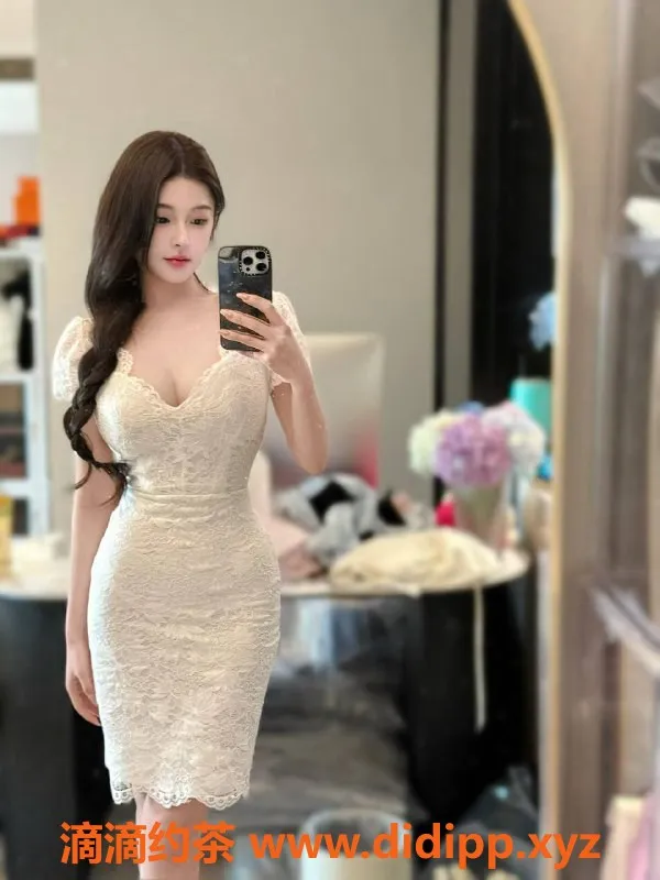 广州楼凤-天河御姐苏浠怡 25PP 夜课舌吻体验