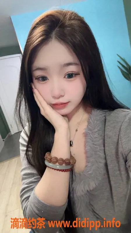 广州楼凤-佛山小白菜，700起，超赞服务体验