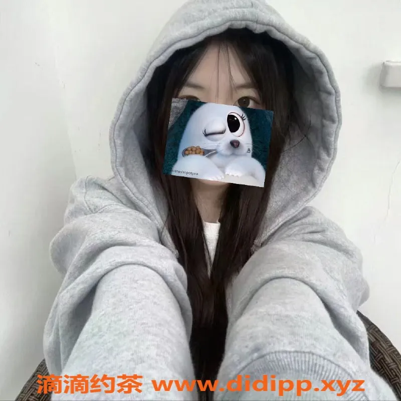 长沙楼凤-雨花区雅馨，162身高，54体重，18岁，可口服务