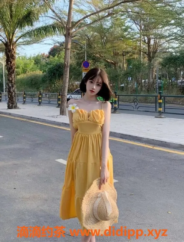 西安上门服务-西安可妃，2500元童颜巨乳甜妹上门服务