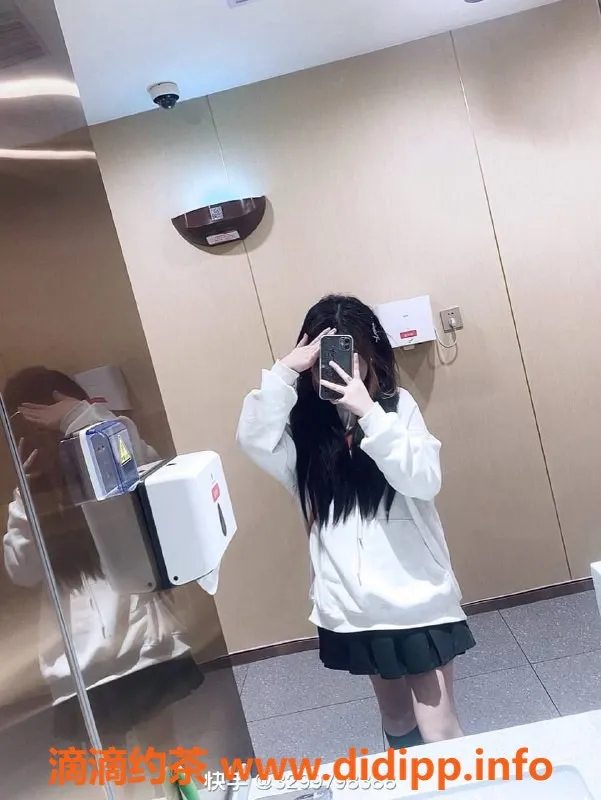 成都楼凤资源信息,成华区小鱼，17岁D奶妹子，超可爱服务