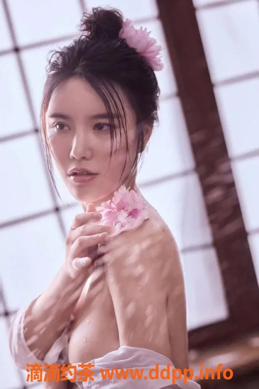 北京楼凤-通州北关唐玄奘，高颜值服务，轻度SM体验