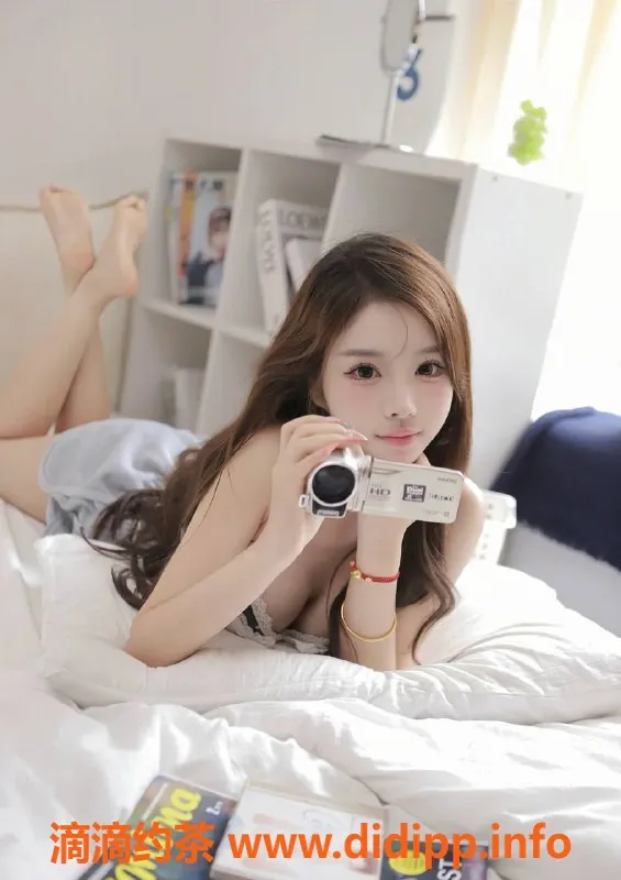 广州楼凤-广州天河小笨蛋，服务2500起，体验蛇吻魅力！