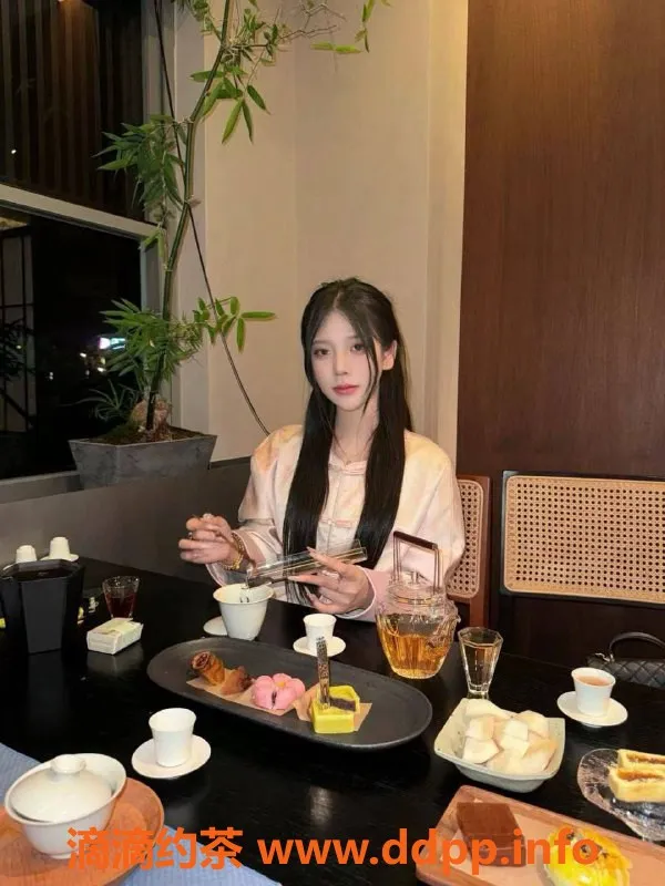 上海楼凤资源信息,普陀李媛媛，20岁34C，165cm，陪浴调情