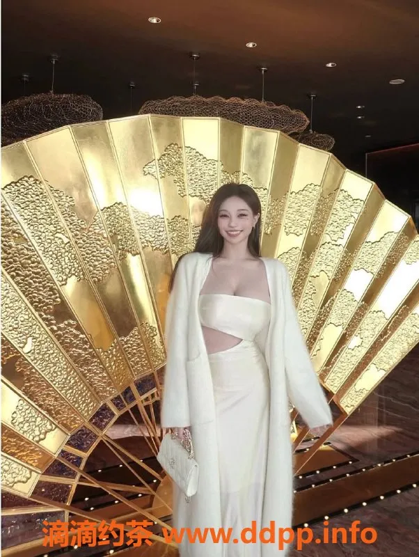 杭州上门服务-滨江18岁D杯美女，身高164，服务多样