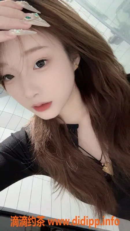 广州楼凤资源信息,番禺嫩妹小艺，700元超值体验