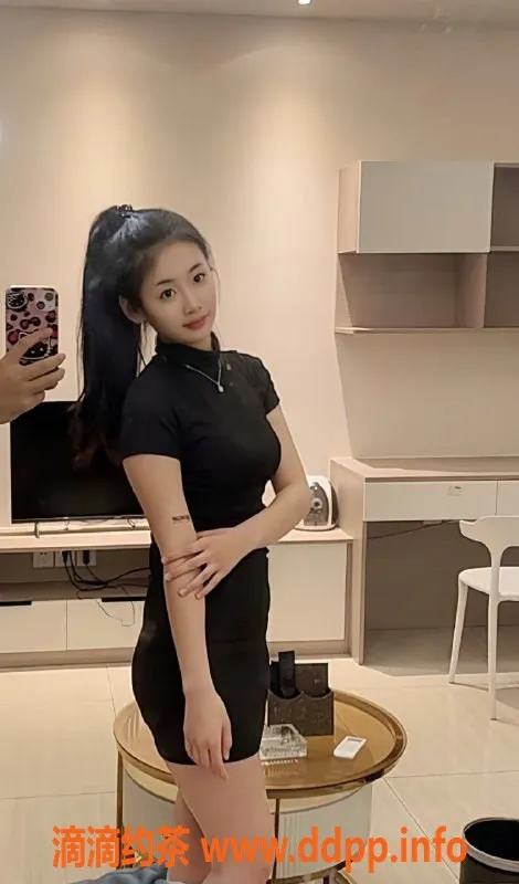 成都楼凤-武侯区小欣：高挑大奶嫩妹，6P仅10PP