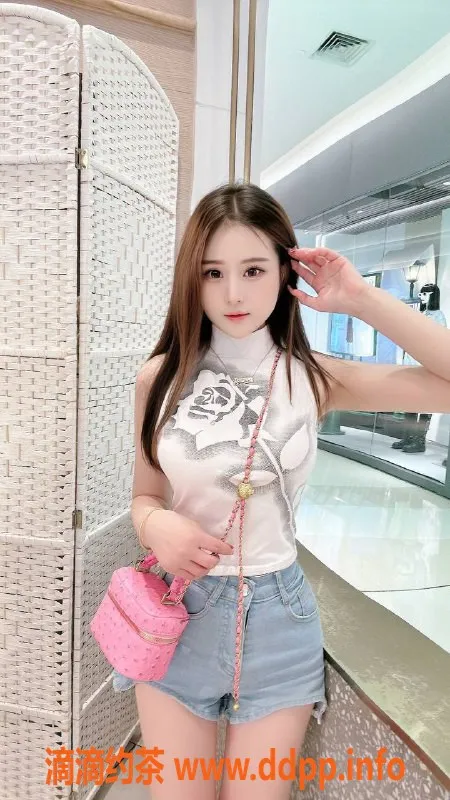 广州楼凤-佛山优优，800起蛇吻服务，绝对值得体验！