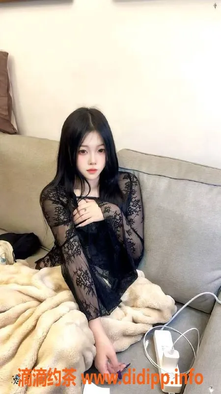 广州楼凤资源信息,天河嫩妹星星，700元体验舌吻服务！