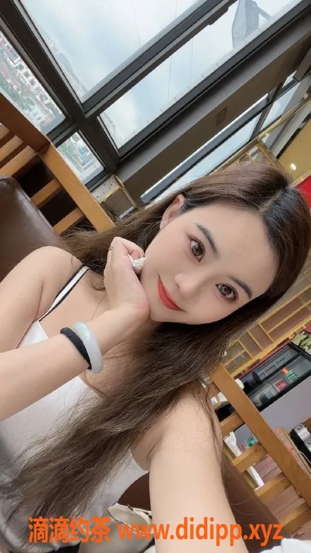 广州楼凤-天河御姐小丽，69p服务，700p起！