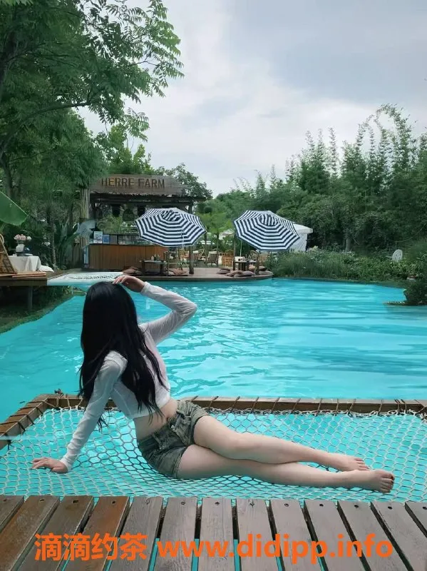 广州楼凤-广州天河汤圆老师，800起蛇吻服务