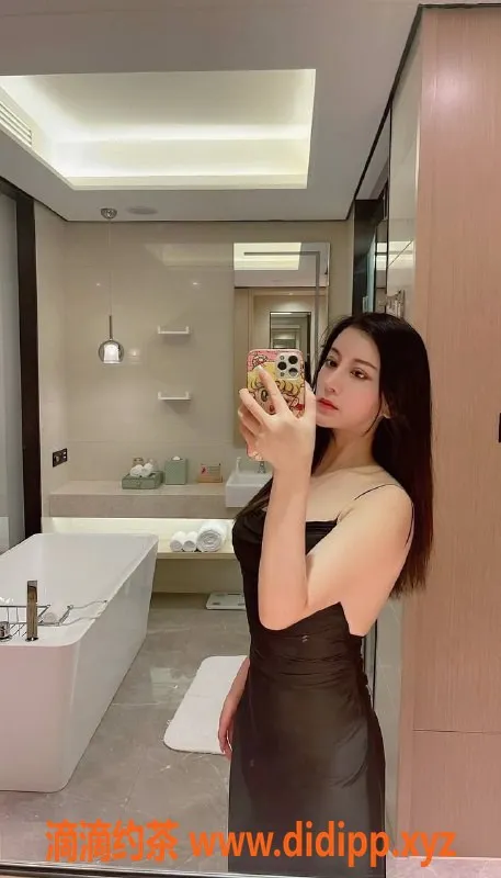 广州楼凤-荔湾露曦：御姐大胸，超值体验仅需8P